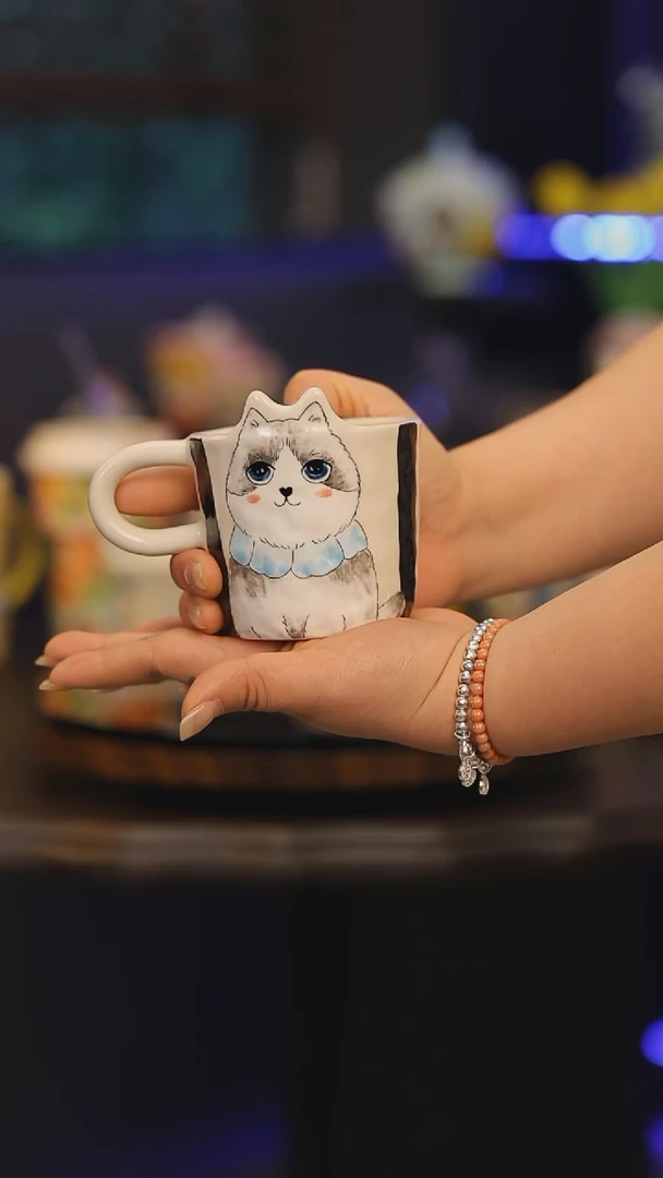 【闪购商品】摆件景德镇釉下彩绘设计师款式陶瓷