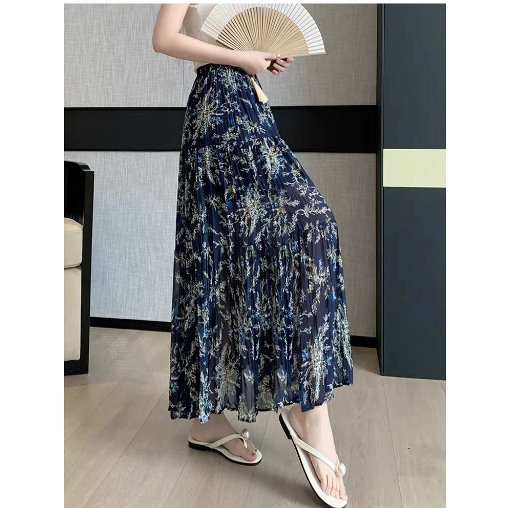 2025印花半身裙碎花新款显瘦减龄气质高腰时尚秋季中长款大摆裙