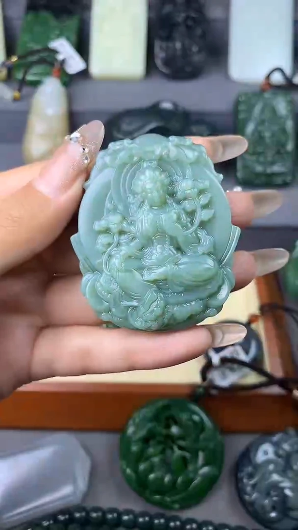 【闪购商品】定制和田玉挂件拍一发一