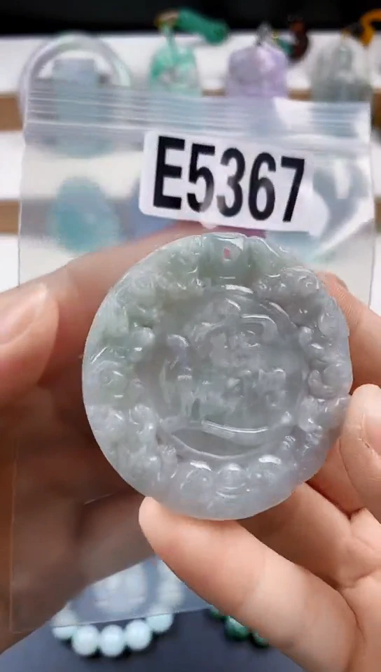 颈饰未镶嵌翡翠天然翡翠吊坠挂件