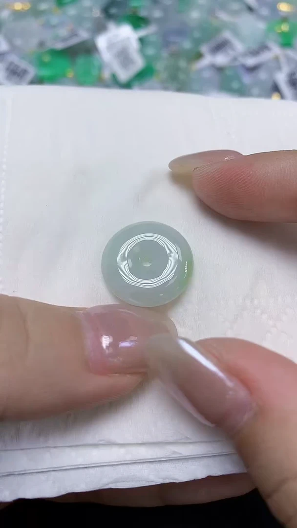 翡翠未镶嵌颈饰天然缅甸翡翠A货