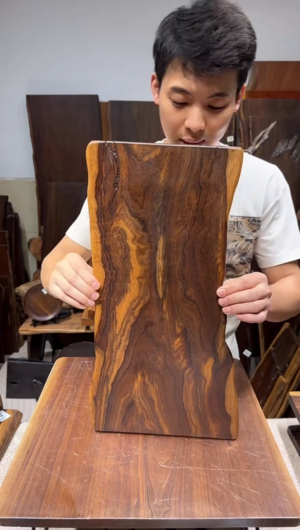 风车木（黑檀木）尺寸53*23*2.3编号139