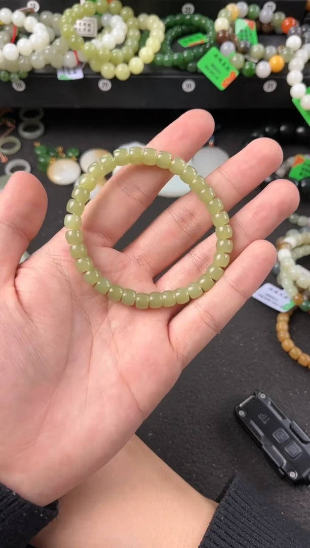 【闪购商品】和田玉手串未镶嵌若羌青黄口直切卡8微色差
