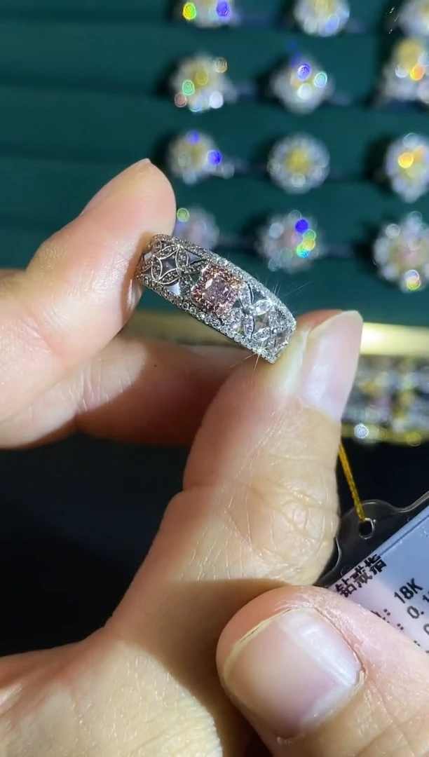 18K金镶嵌戒指钻石14