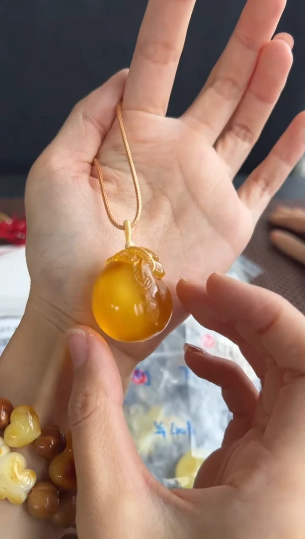 未镶嵌颈饰蜜蜡812买断