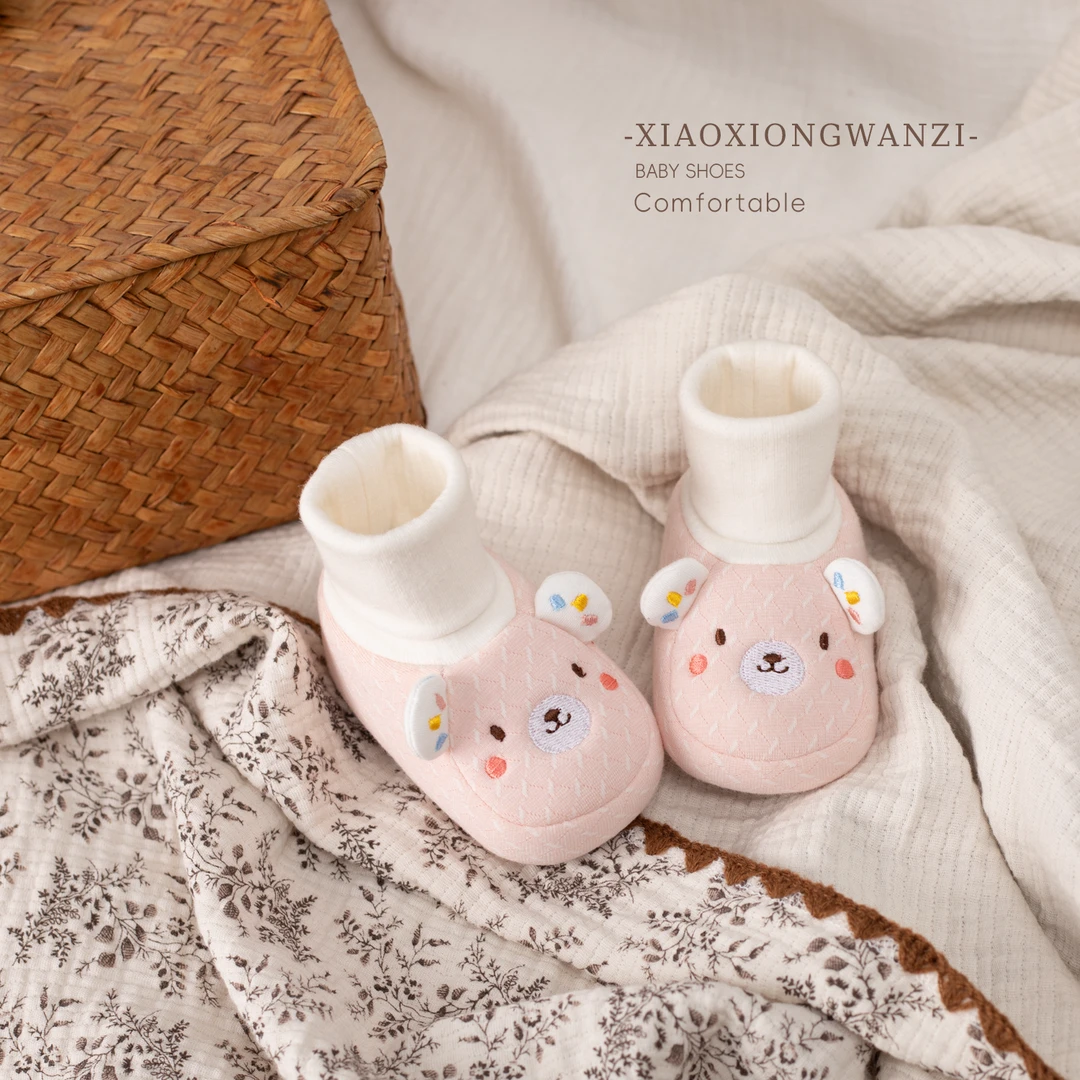 婴儿袜鞋春秋款0-6-12个月男女宝宝软底学步鞋新生儿不掉跟步前鞋