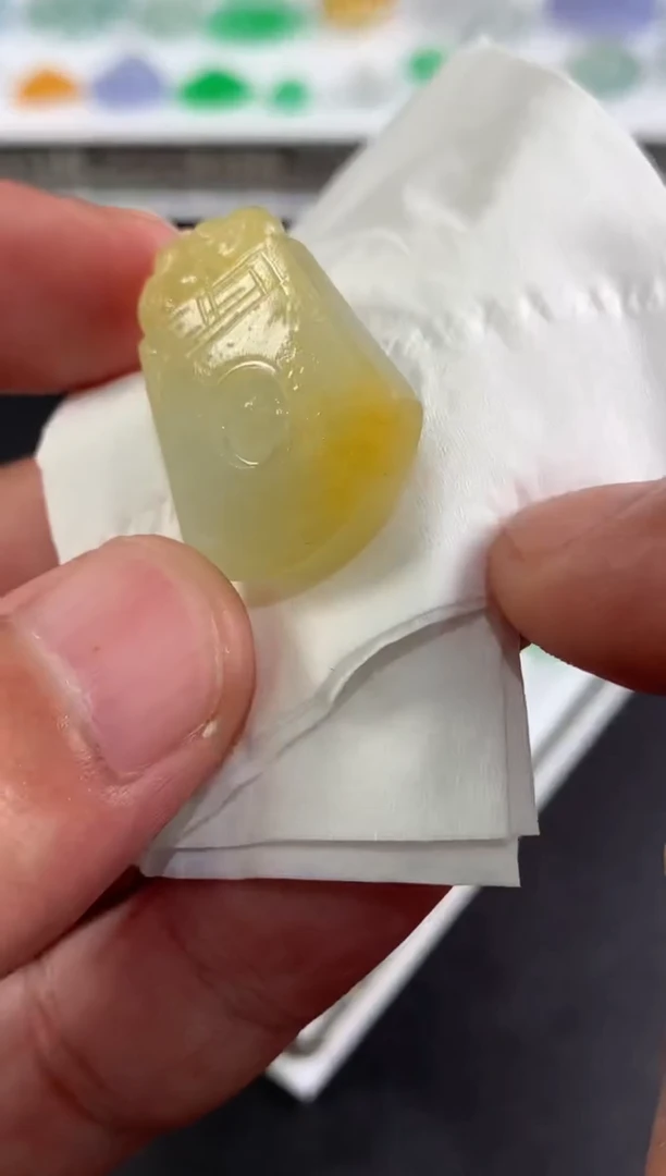 未镶嵌定制翡翠翡翠