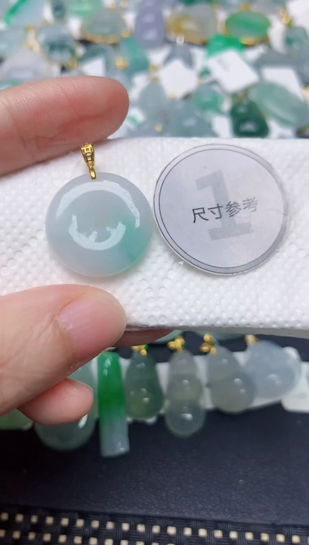 颈饰未镶嵌翡翠天然缅甸A货翡翠
