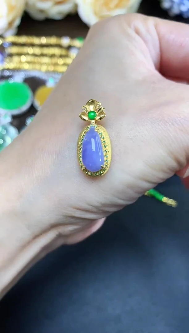 吊坠(不含链)18K金镶嵌翡翠22|