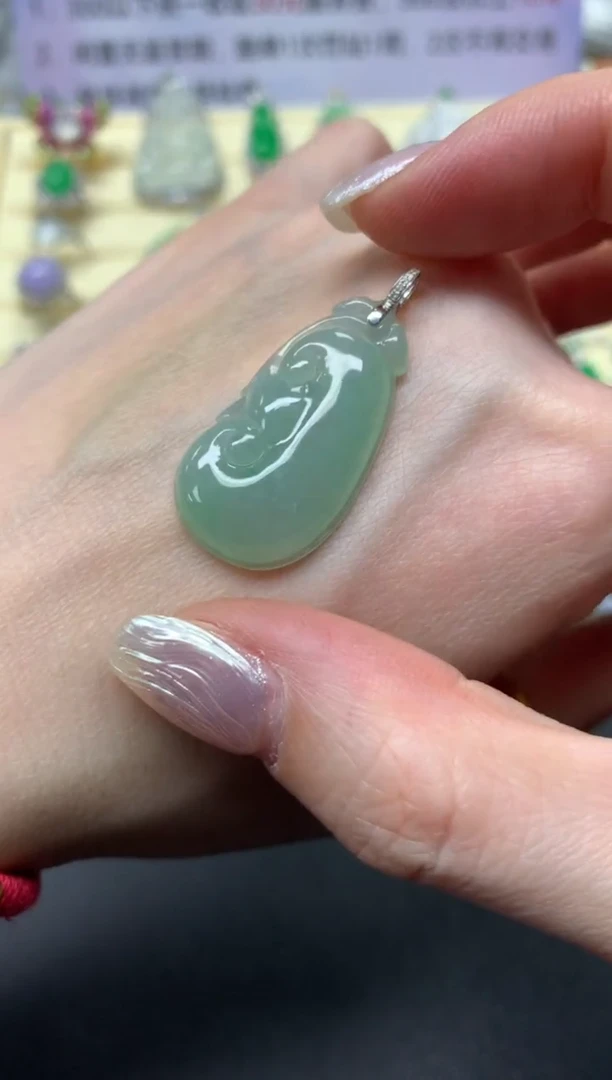 【闪购商品】翡翠吊坠(不含链)18K金镶嵌吊坠|850+85