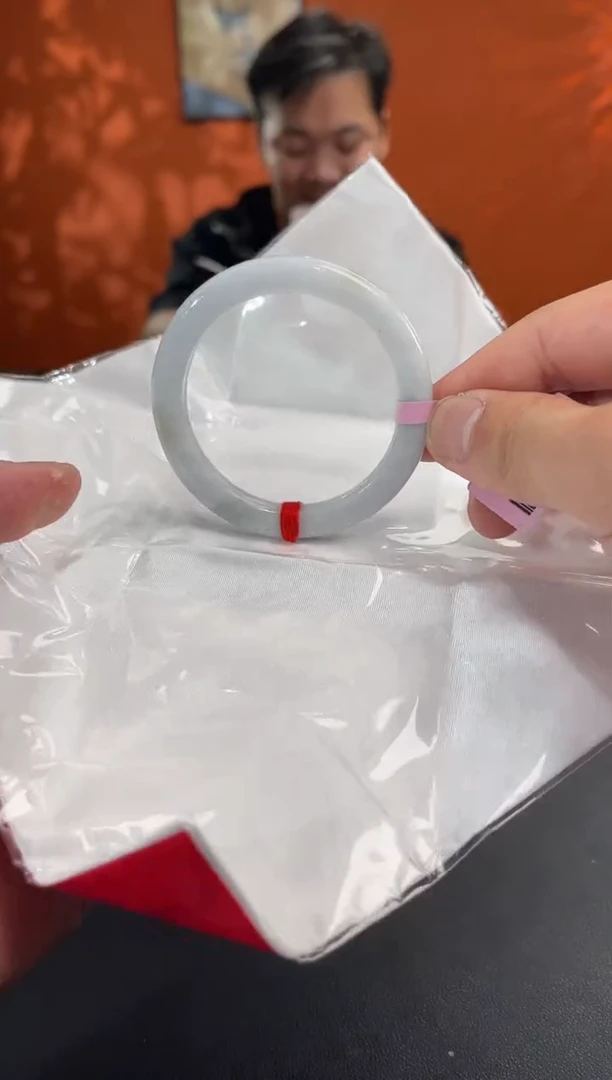 未镶嵌手镯翡翠翡翠手镯（微瑕）