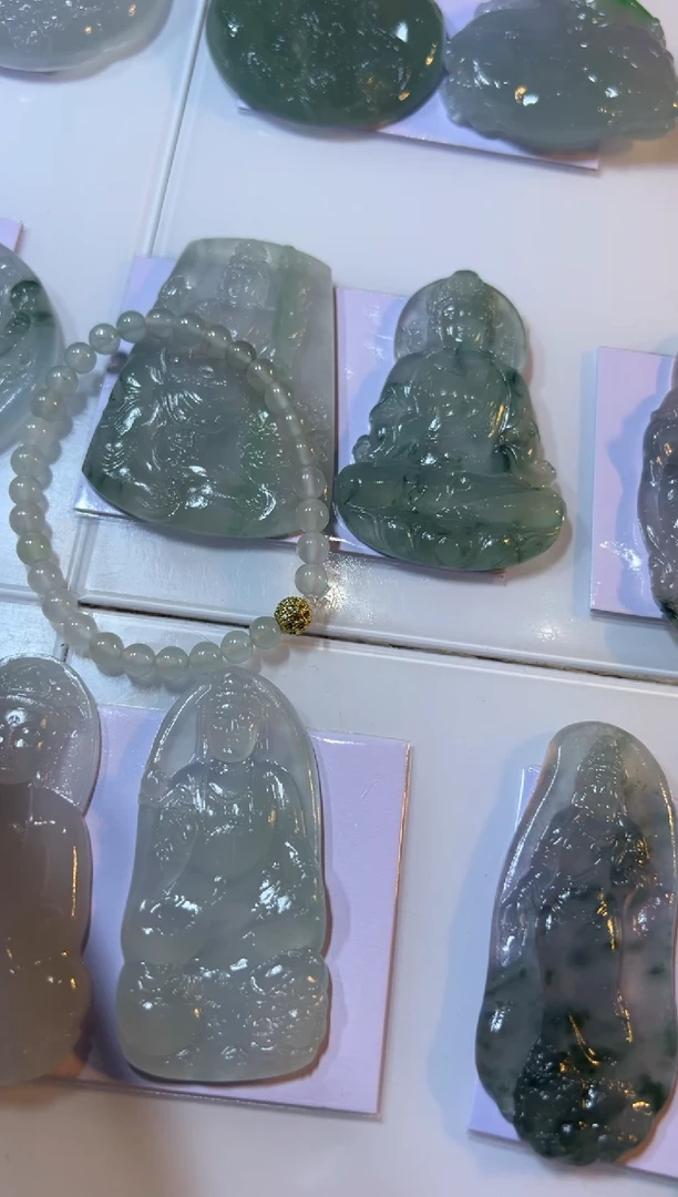 未镶嵌定制翡翠素衣