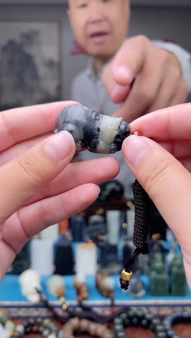 未镶嵌和田玉挂件1