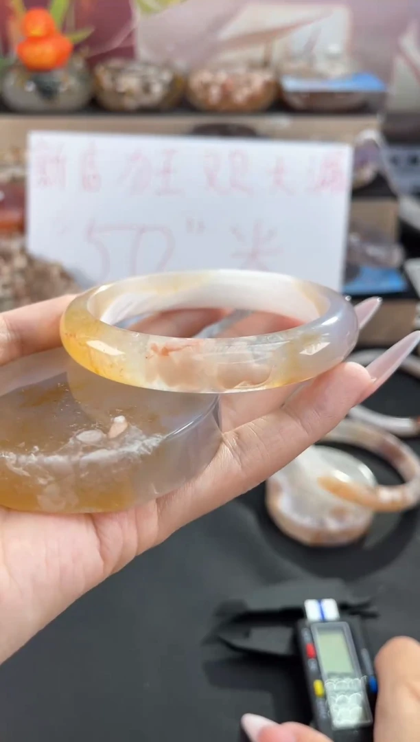 手镯玛瑙/玉髓未镶嵌62