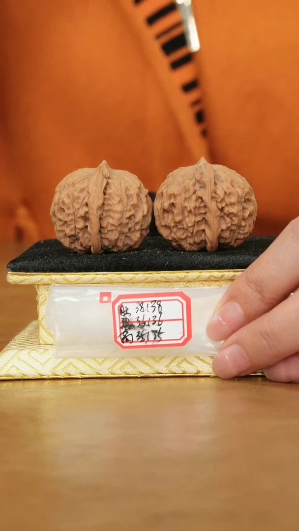 把件文玩核桃非嫁接元宝