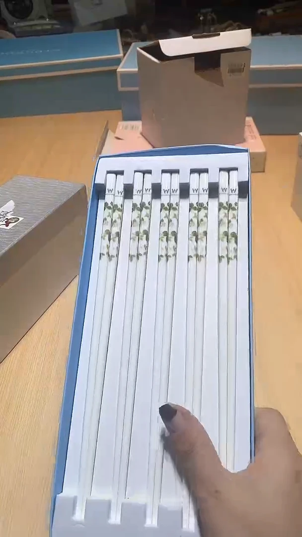 【闪购商品】瓷片锅碗瓢盆一件不剩