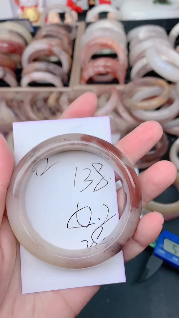 未镶嵌手镯石英质玉138