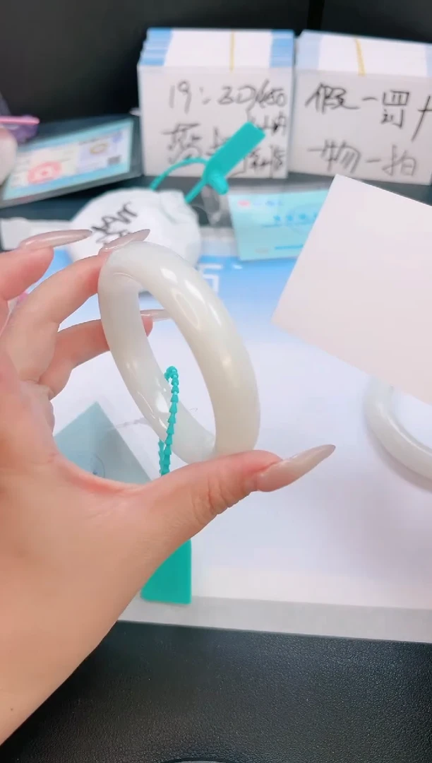 未镶嵌手镯和田玉22T52-62