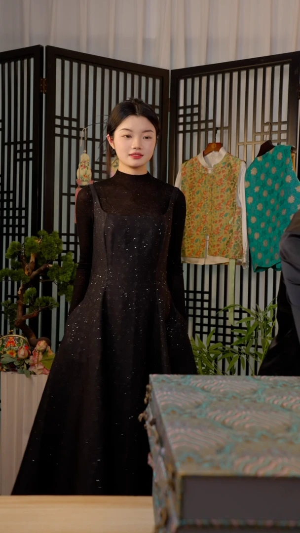 刺绣暖***棠非遗苏绣绒花手工饰品M码