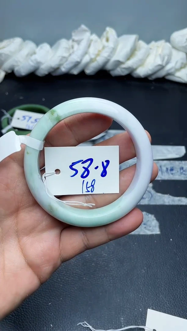 未镶嵌手镯翡翠158