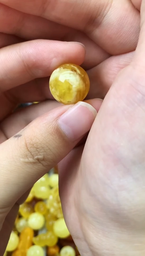 未镶嵌琥珀珠宝奇石19
