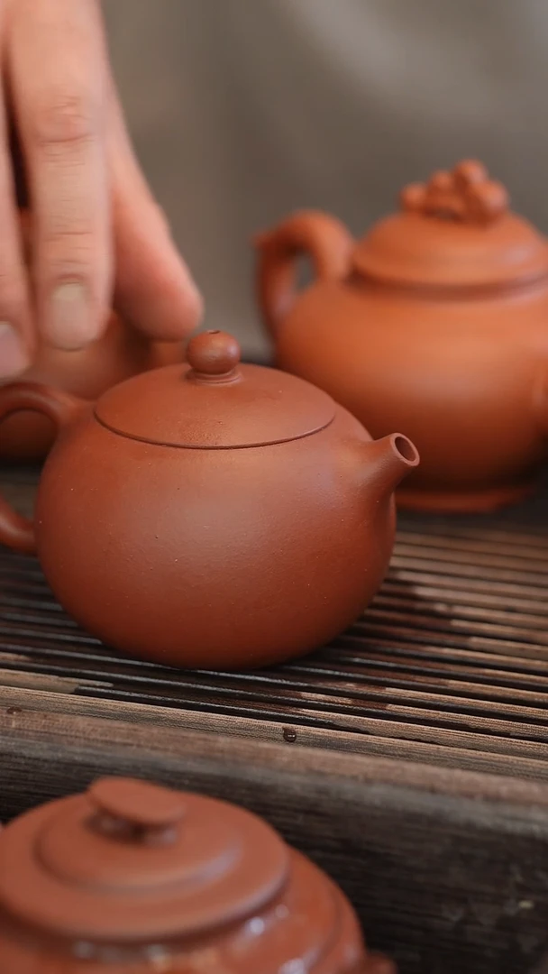 茶壶紫砂西施 北红赤铁 半手工 240cc