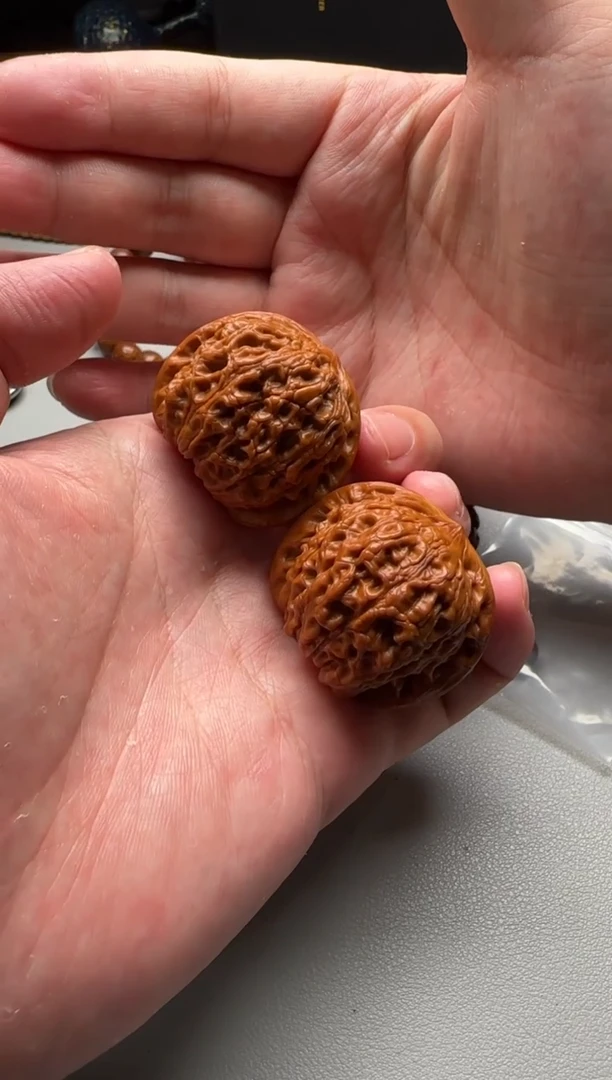 【闪购商品】文玩核桃吊坠文玩核桃