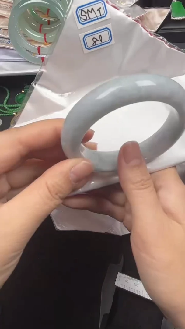 未镶嵌手镯翡翠翡翠手镯