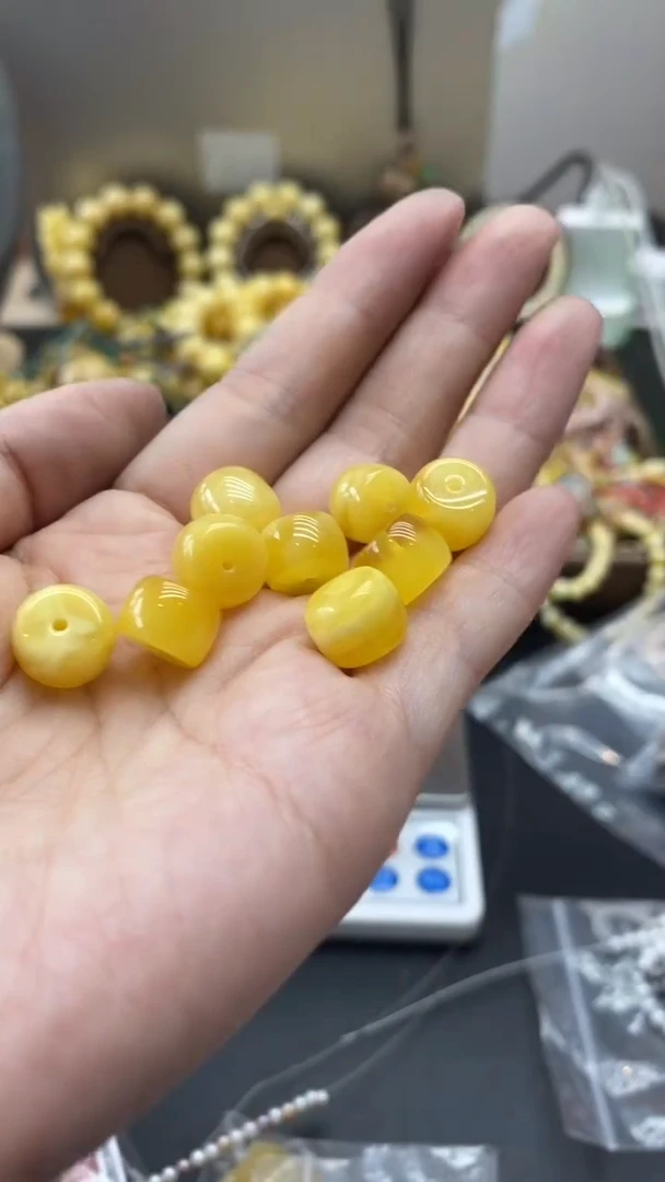 琥珀未镶嵌珠宝奇石1888多样性发其一默认有瑕