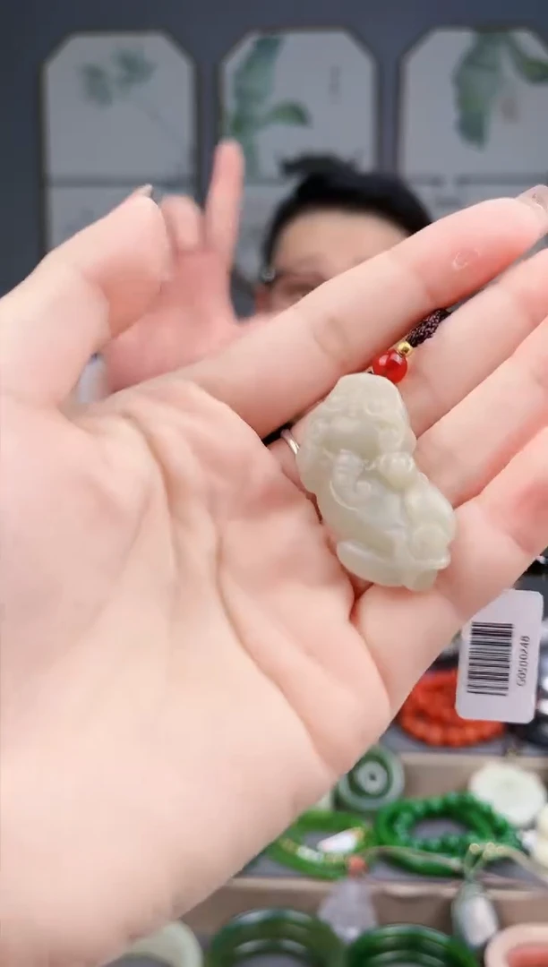 【闪购商品】和田玉颈饰未镶嵌多样性发货拍一单发一个