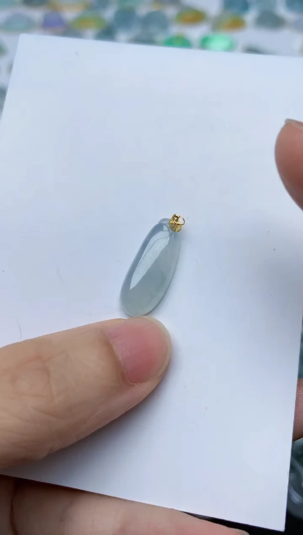 翡翠18K金镶嵌颈饰天然缅甸A货翡翠