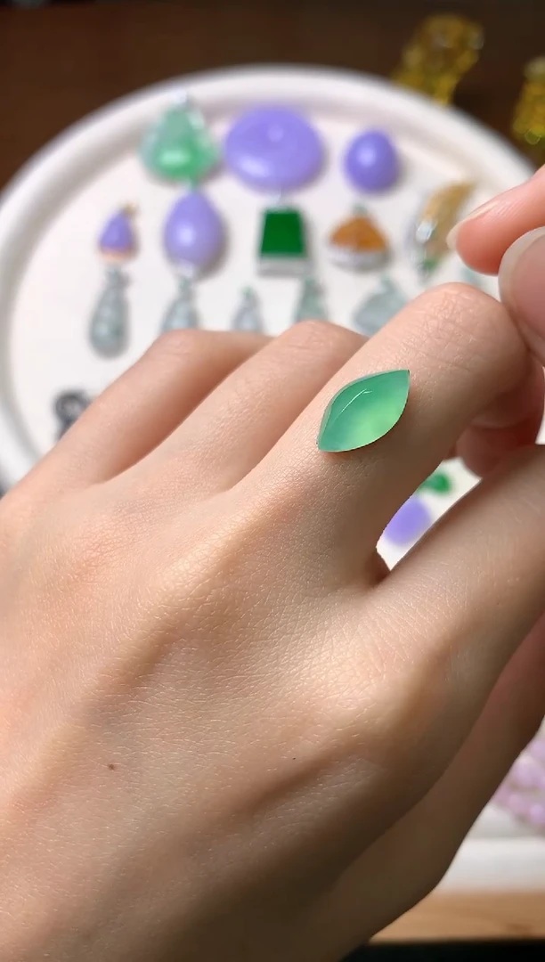 【闪购商品】定制翡翠未镶嵌裸石（镶嵌定制）