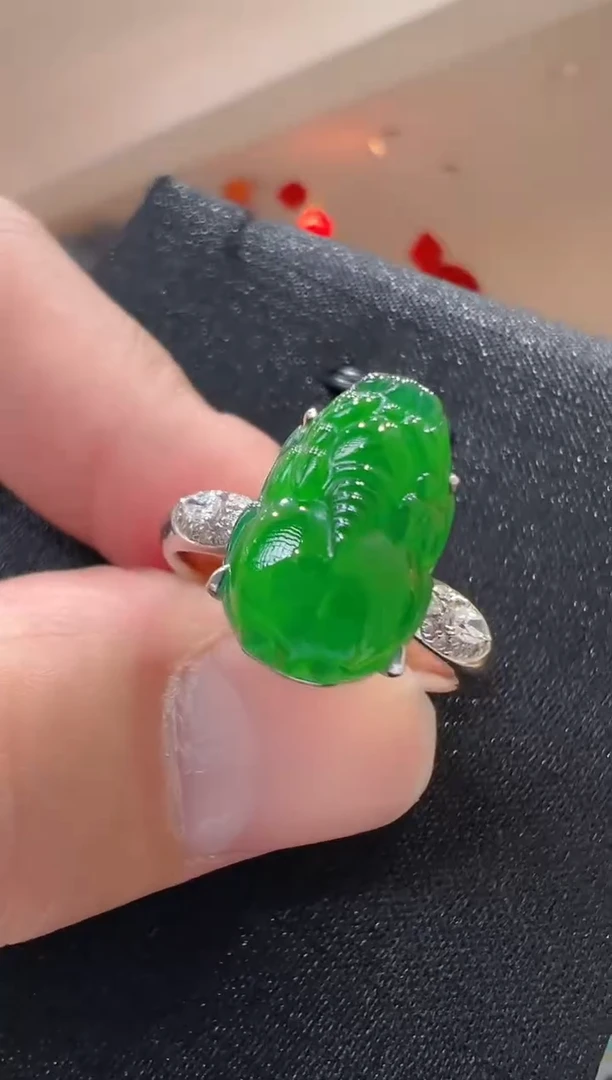 【闪购商品】翡翠戒指18K金镶嵌