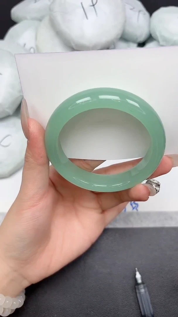 未镶嵌手镯石英质玉74-58-59