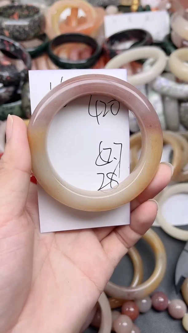 未镶嵌手镯石英质玉420