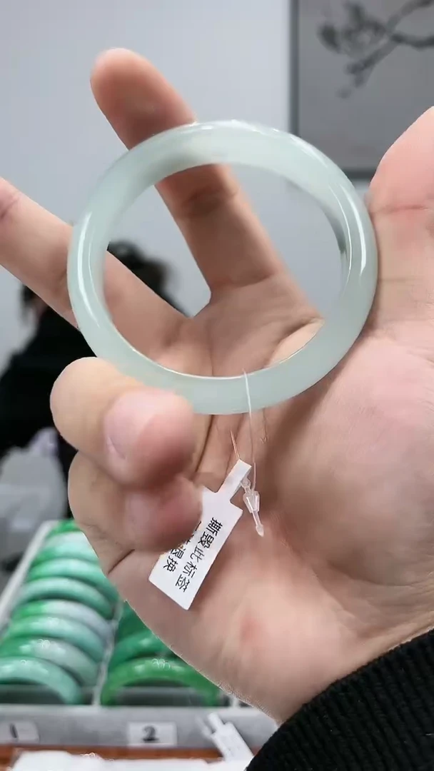 【闪购商品】砖雕s62 冰晴水手镯 圈口58