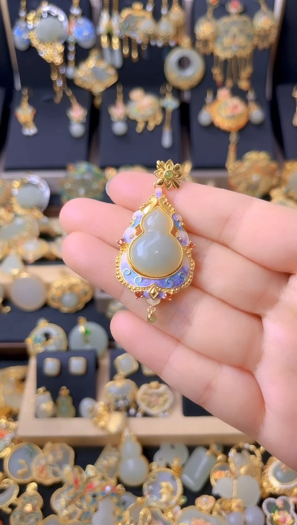 颈饰银S925镀金镶嵌和田玉珐琅葫芦吊坠