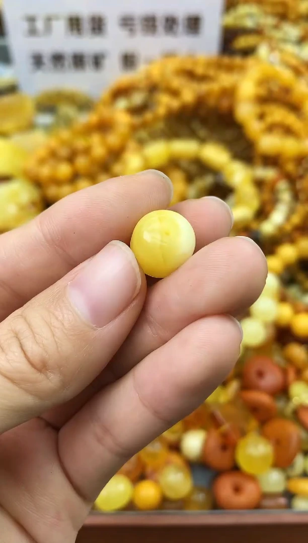 未镶嵌琥珀珠宝奇石48