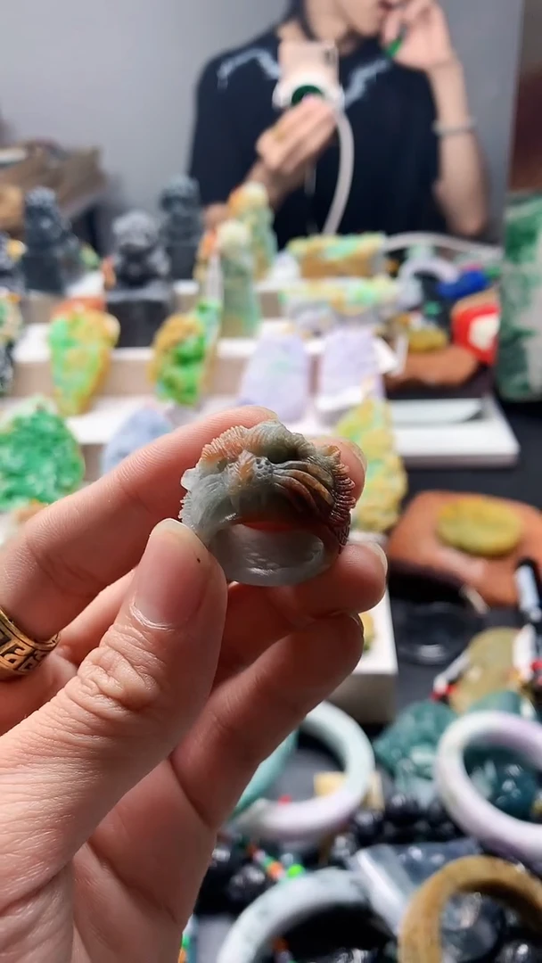 颈饰未镶嵌翡翠天然A货翡翠18圈口