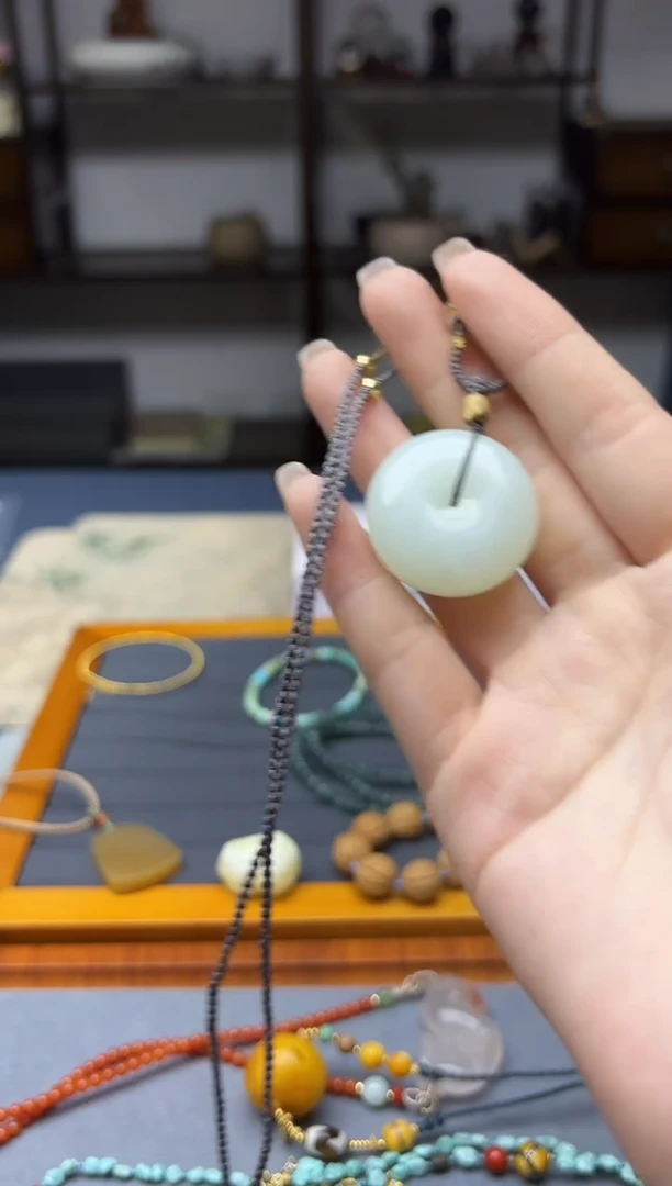 颈饰未镶嵌和田玉和田玉平安扣吊坠HX