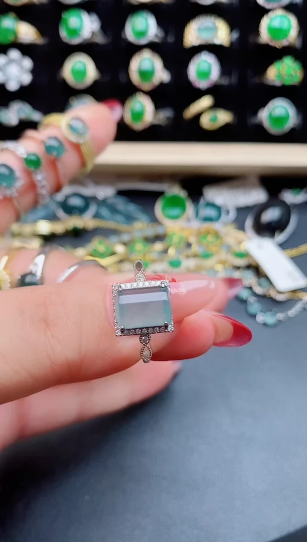 【闪购商品】翡翠戒指银S925镶嵌2121