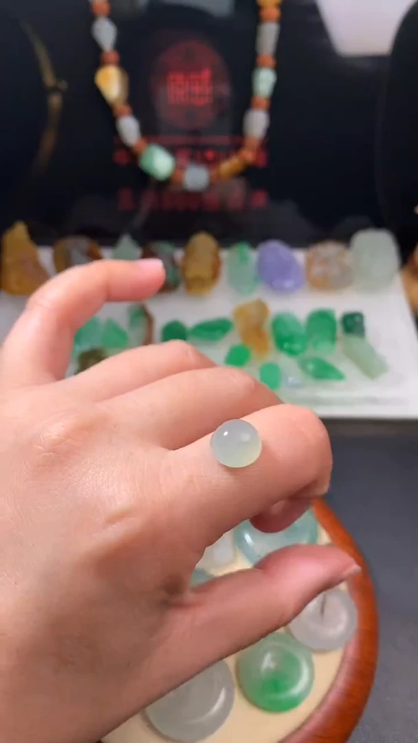 未镶嵌定制翡翠