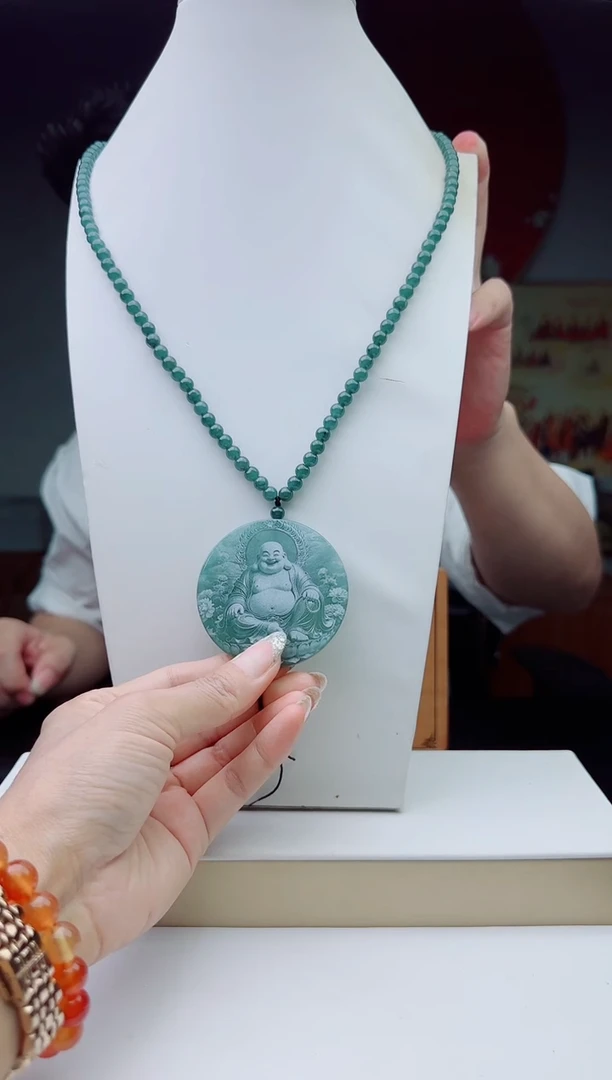 颈饰未镶嵌翡翠多样性发其一