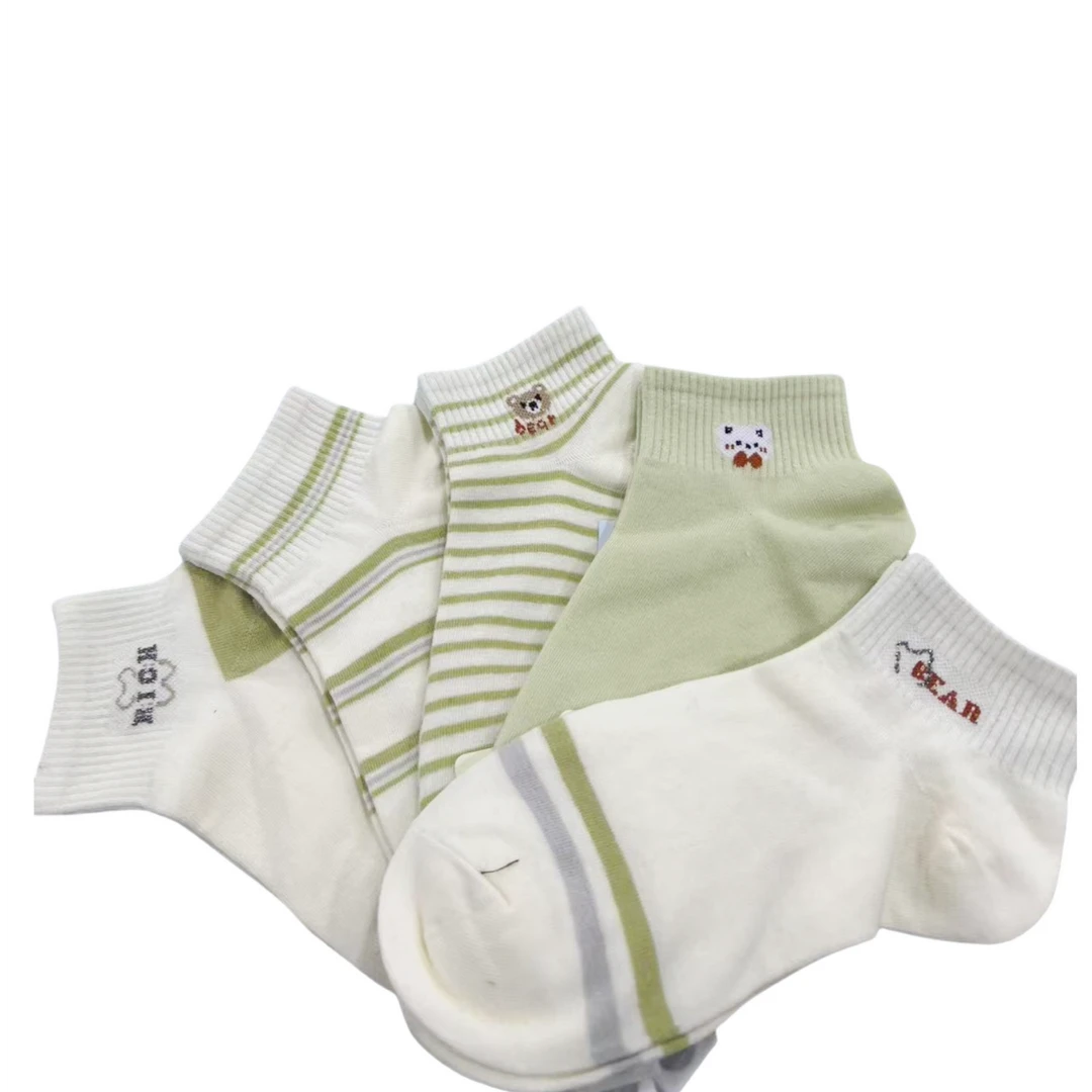 0011  女士  小熊图  一包五双  颜色随机  舒适  袜子