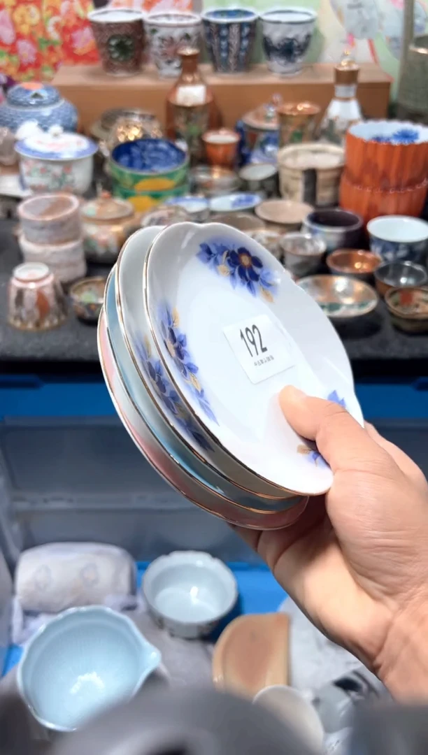 瓷片K****m夏目海外回流瓷器中古品。