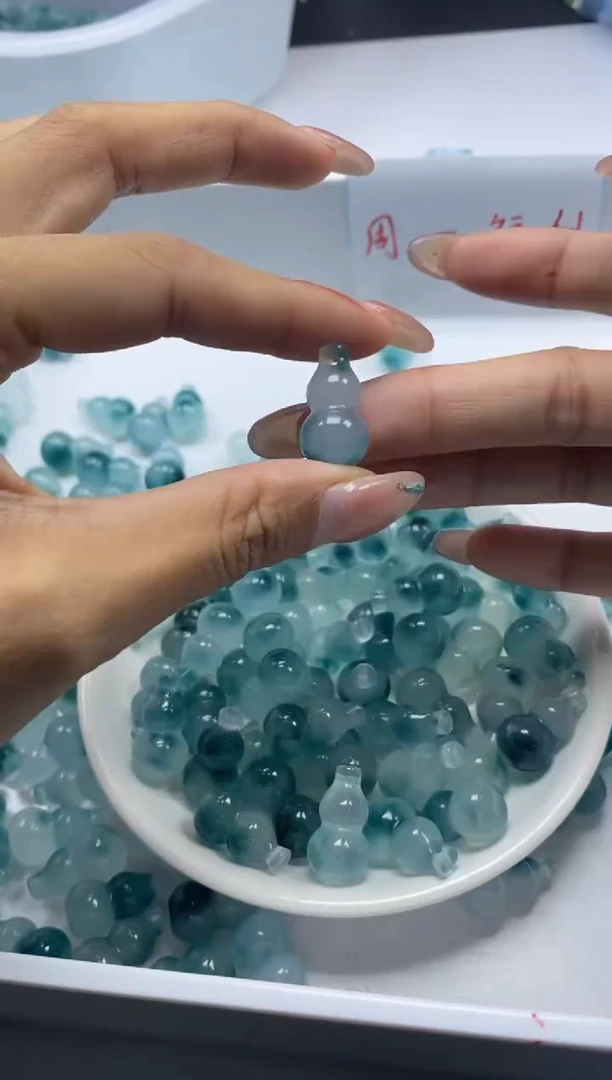 玛瑙/玉髓颈饰未镶嵌w1855老蓝水飘花葫芦19*11mm*2颗