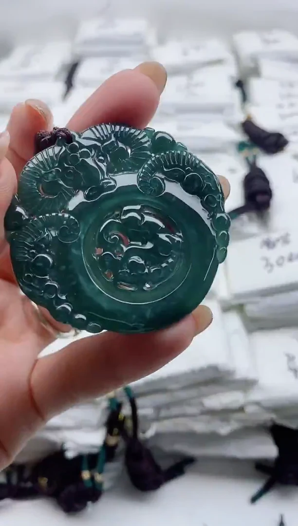 颈饰未镶嵌翡翠8