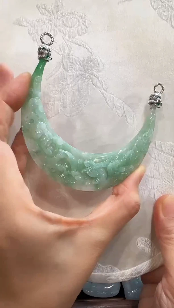 颈饰未镶嵌翡翠国风