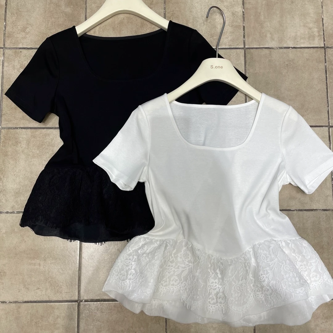 16986黑白两色蕾丝拼接花边下圆领短袖上衣衬衣