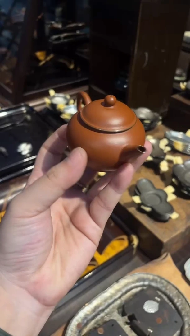 嘀**噜包铜水平紫砂壶送三只杯子